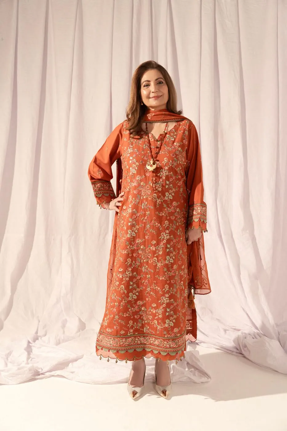 3 Pc Embroidered Khaddar Suit With Chiffon Dupatta