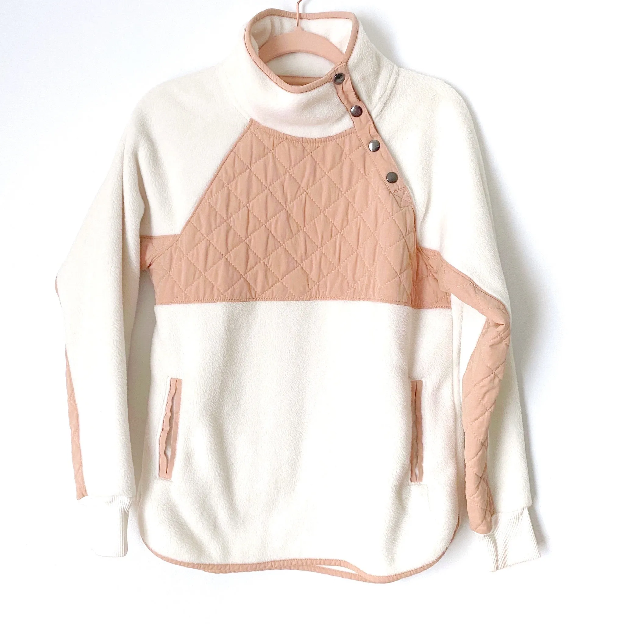Abercrombie&Fitch White Quilted Panel Pullover- Size S