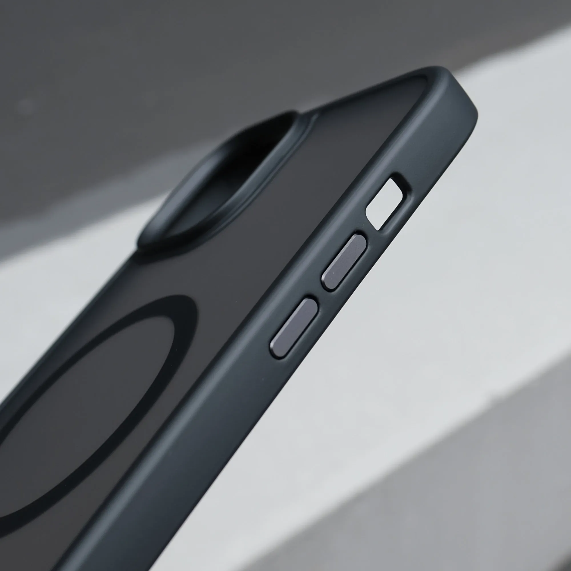 Bare Armour - for iPhone 15 Pro