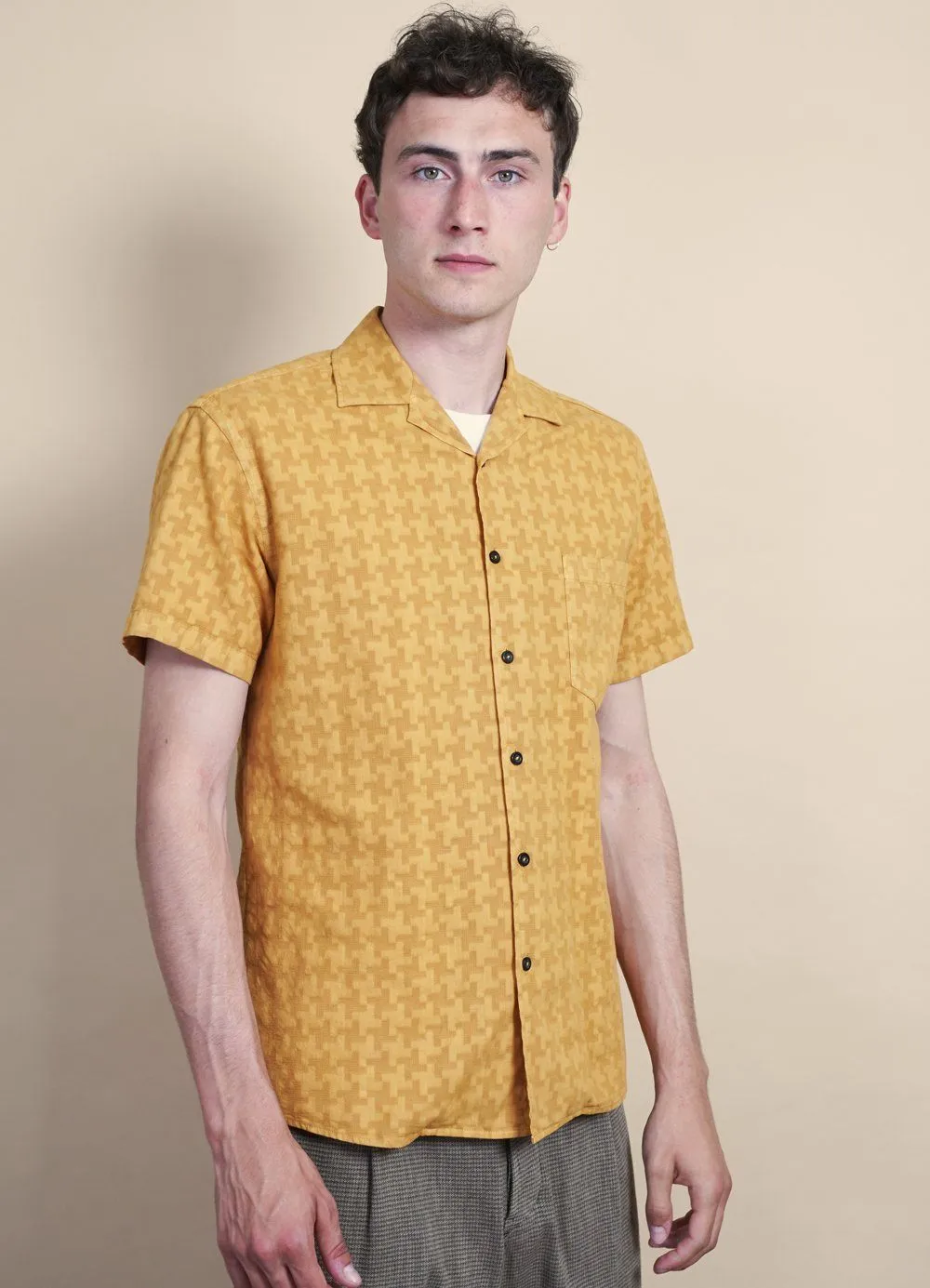 JONNY | Short Sleeve Shirt | Gold