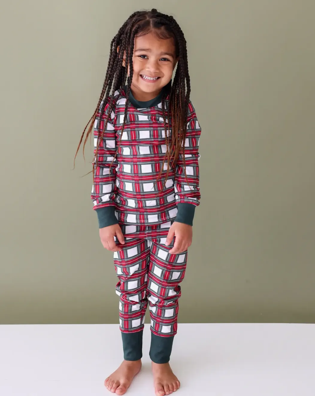 Lola   Taylor - Two-Piece Pajamas in Tartan Plaid
