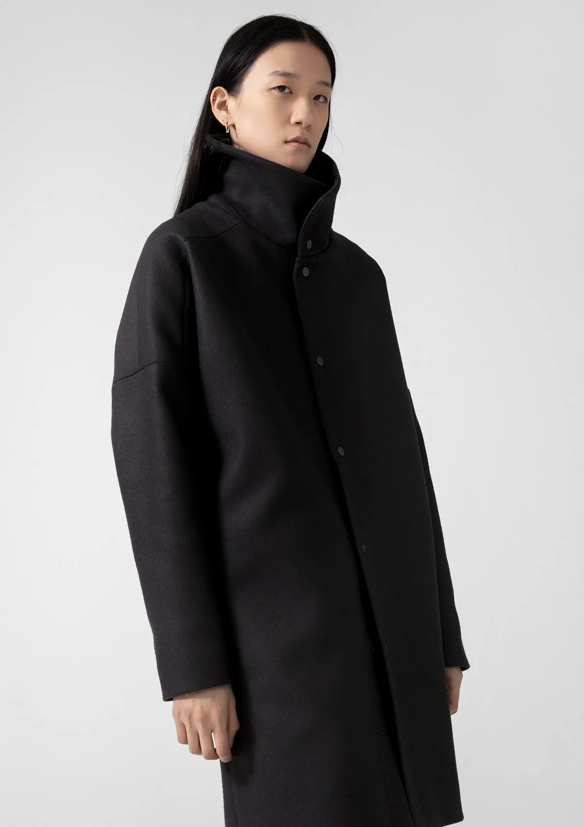 "MANTLE" COAT