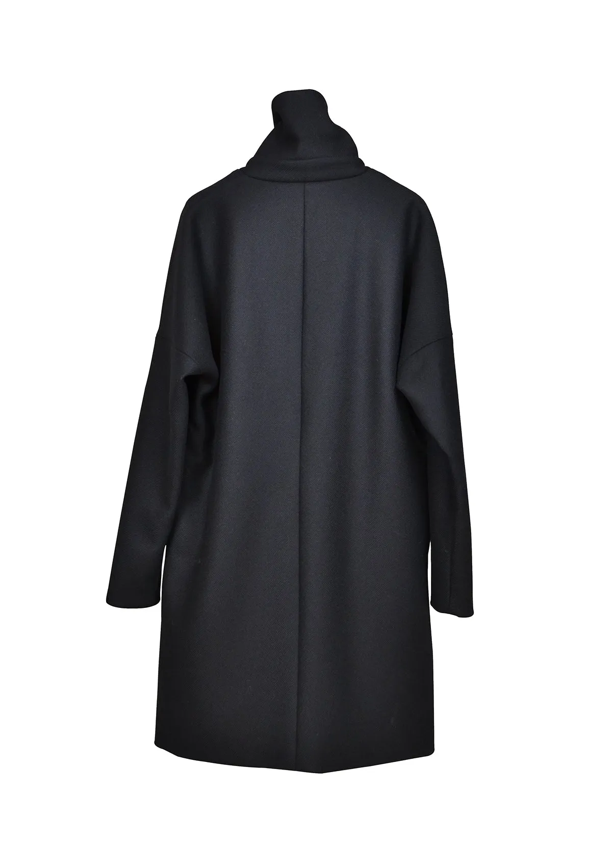 "MANTLE" COAT
