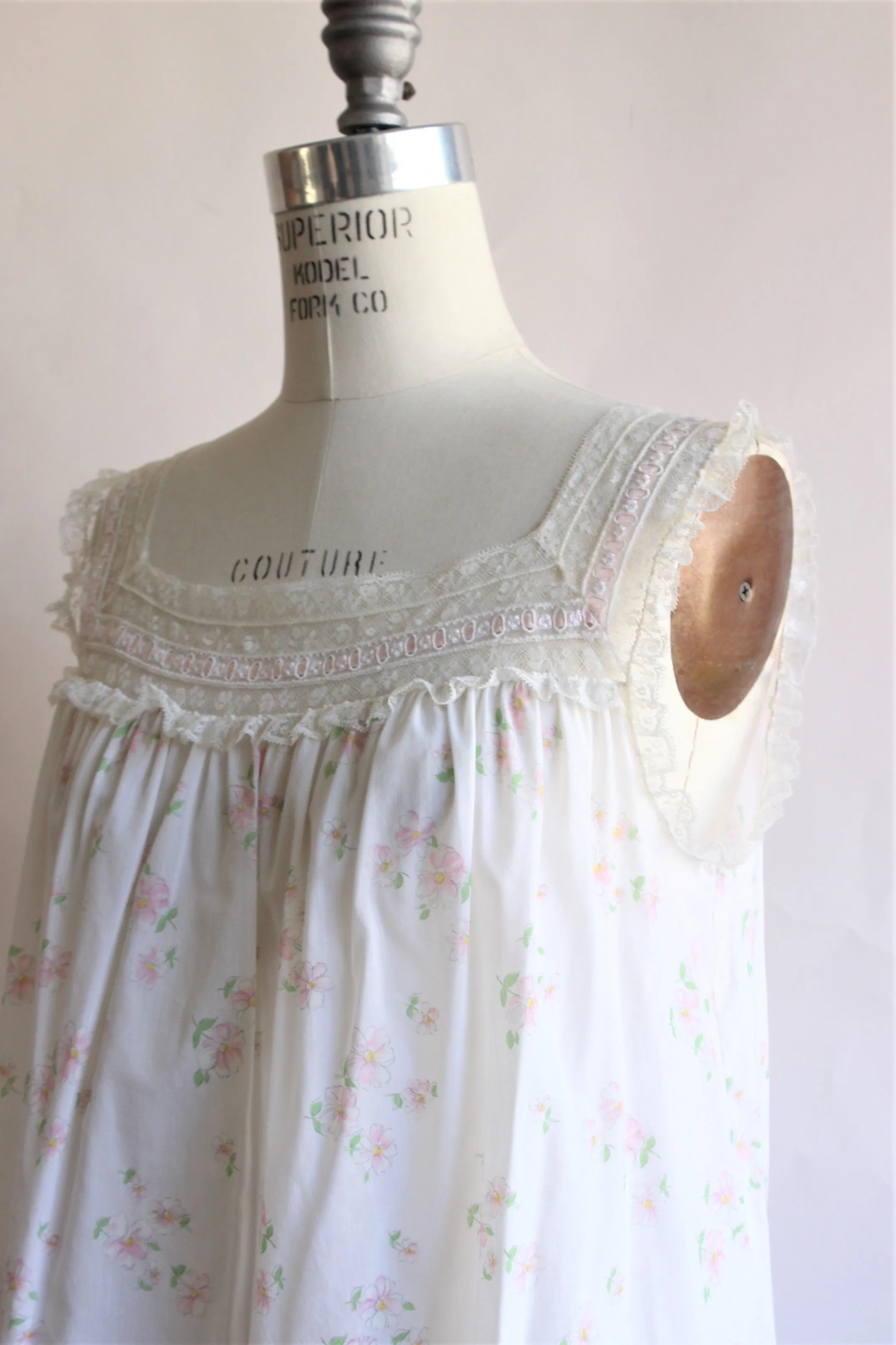 Vintage 1950s Floral Pajama Top by Barbizon