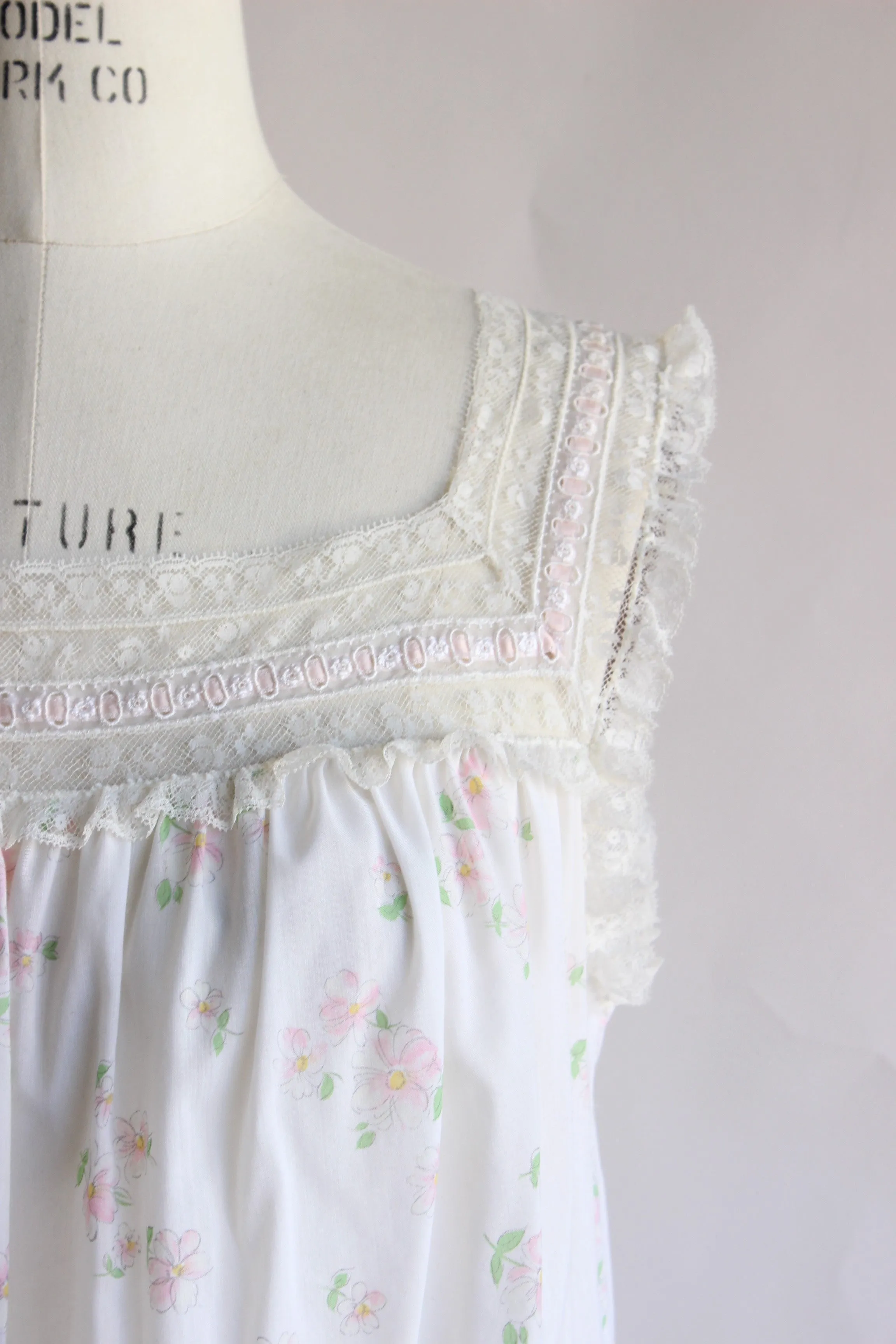 Vintage 1950s Floral Pajama Top by Barbizon