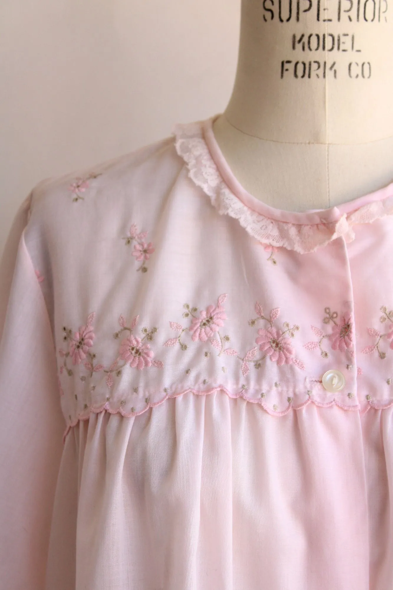 Vintage 1970s Sears Pink Floral Embroidered PJ Top